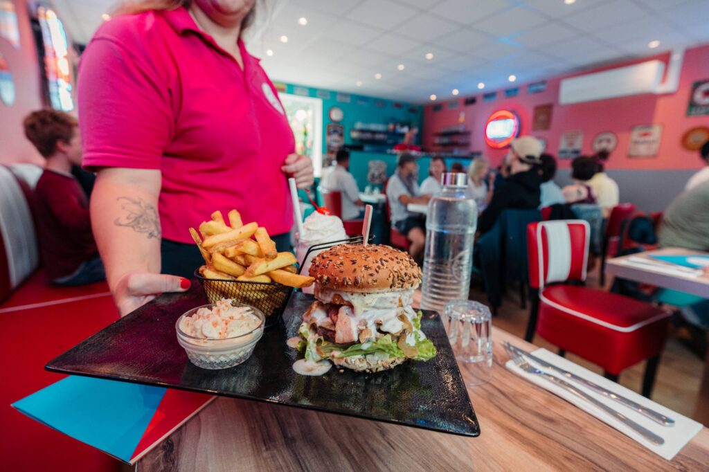 La déco de chez Old School Diner reprend les codes des diners aux Etats-Unis / Photo Romain Liger